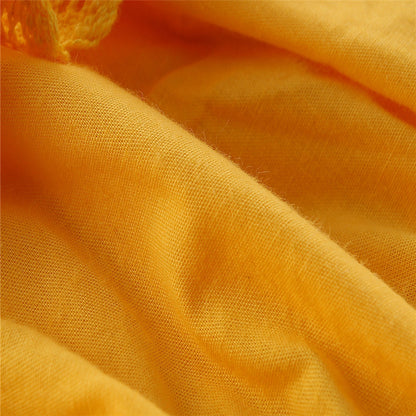 Girls' suit yellow camisole and white lace pants